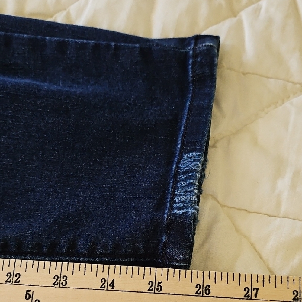 Judy Blue Slightly Distressed Straight Leg Jeans- Size 7/28 - Picture 5 of 8